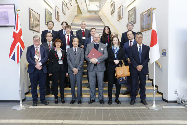 Visit by UK Minister of Science, Research and Innovation【KEK site】