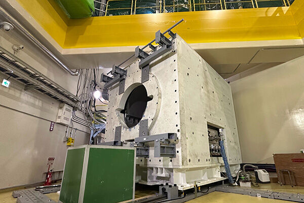 Detector Solenoid Magnet for the COMET Experiment Installed-- Probing One-in-a-Hundred-Trillion Phenomena【KEK site】