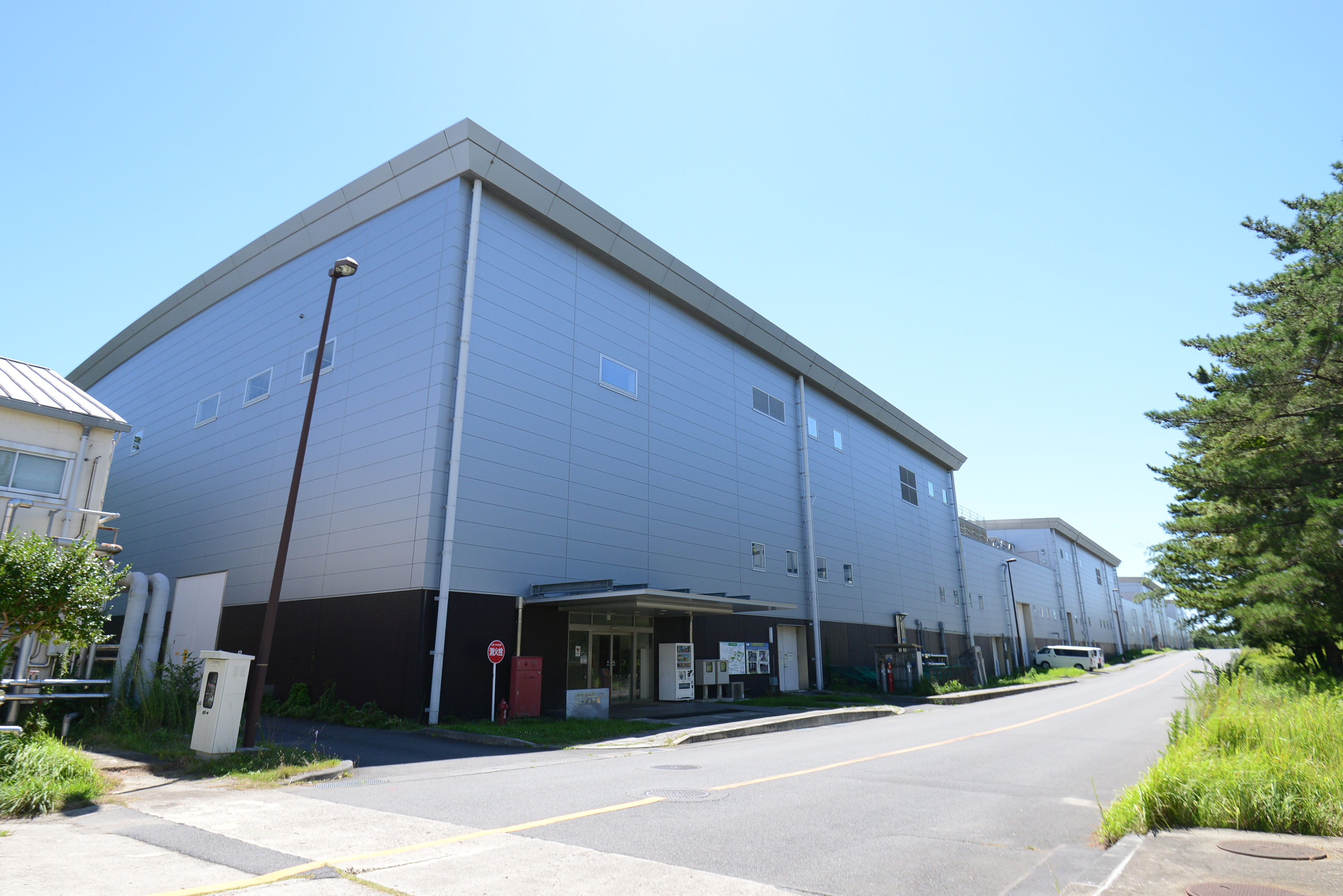 LINAC Building exterior【5-005】