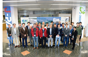 参加者による集合写真.png