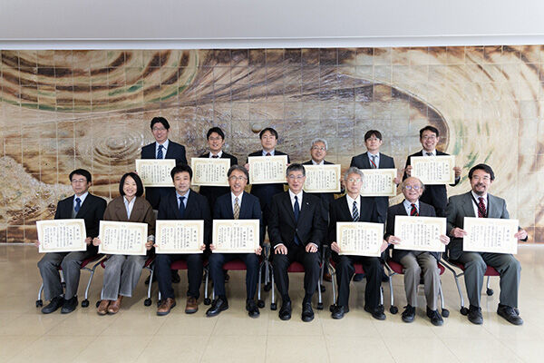 新設の機構長賞と、KEK技術賞の表彰式を開催しました【KEK site】