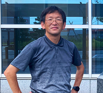 加速器ディビジョン　小栗　英知先生